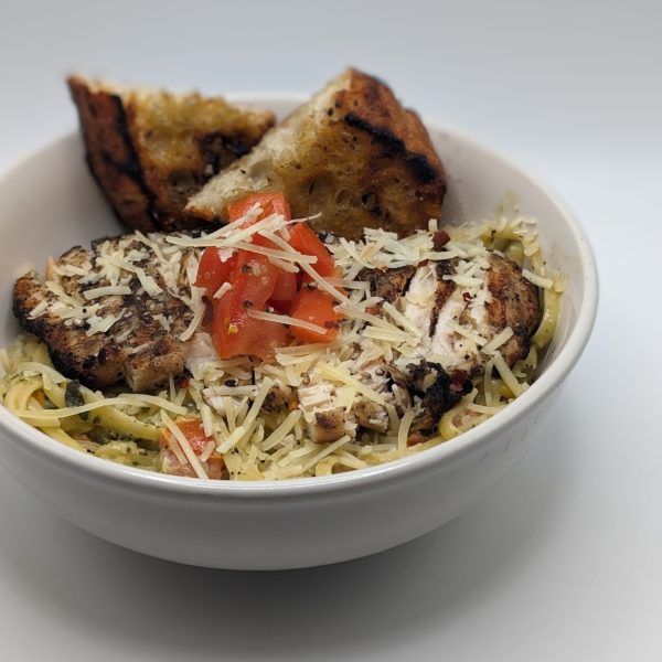 CREAMY CHICKEN LINGUINE // $19.99