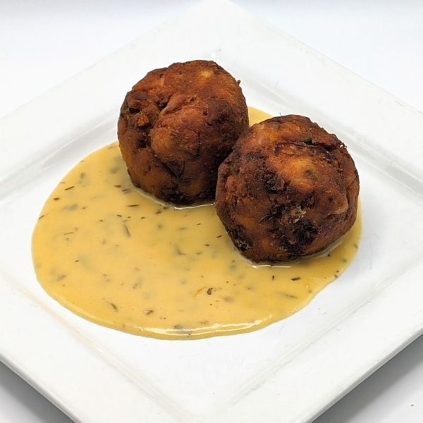 CRAB CAKES // $14.99