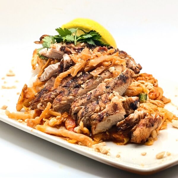THAI PEANUT CHICKEN STIR FRY // $18.99